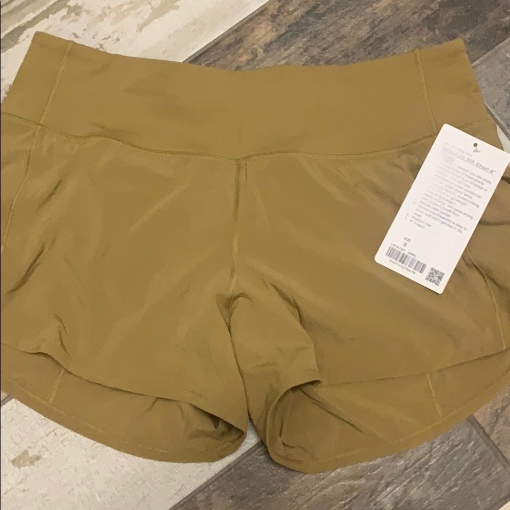 LULULEMON Speed up 4” shorts UPDATED FIT NWT gold
